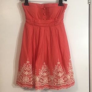 Strapless orange dress with embroidered detail S